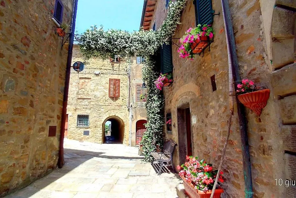 Apartment Near The Sea Flat With Terrace In Lovely Village Montiano
