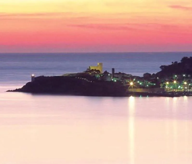 Near The Sea Flat With Terrace In Lovely Village Montiano  Apartment